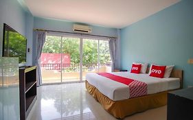 โอโย 384 บ้านสบายดี Hotel